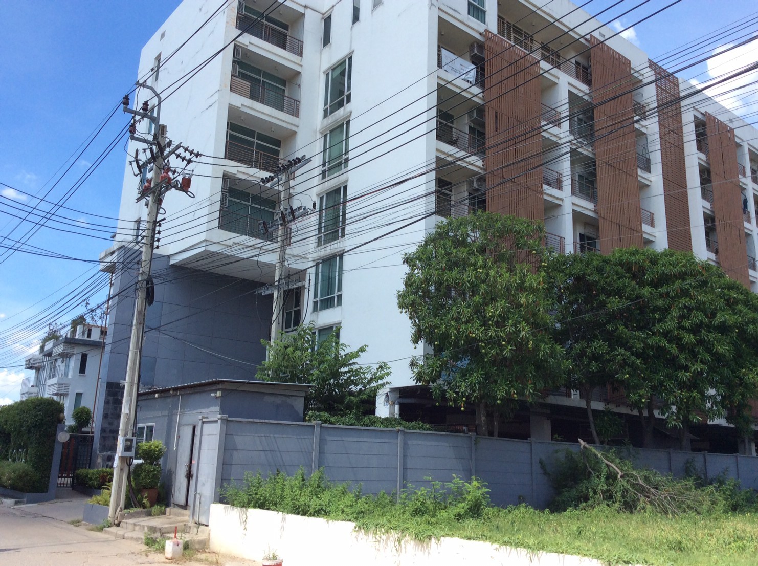 ขายคอนโดมือสอง อำเภอปากเกร็ด นนทบุรี โครงการ เดอะ ฟอเรสท์ แจ้งวัฒ