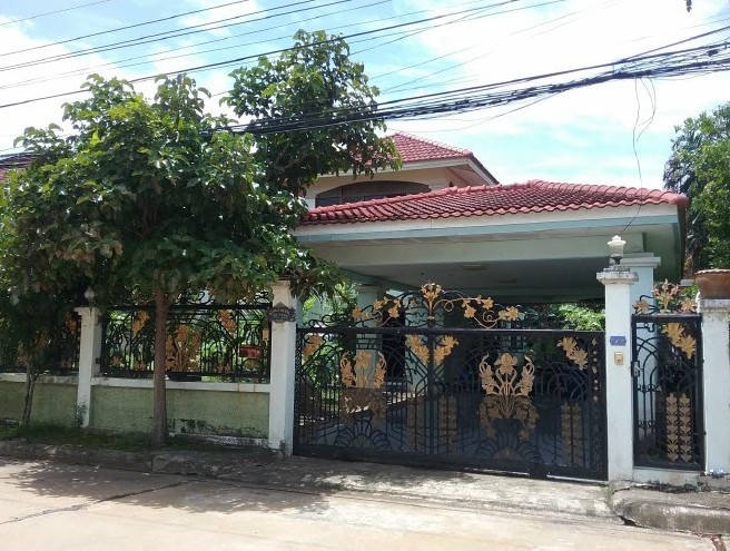 ขายบ้านเดี่ยวมือสองลำลูกกา จ.ปทุมธานี โครงการ บ้านซื่อตรง ดอนเมือ
