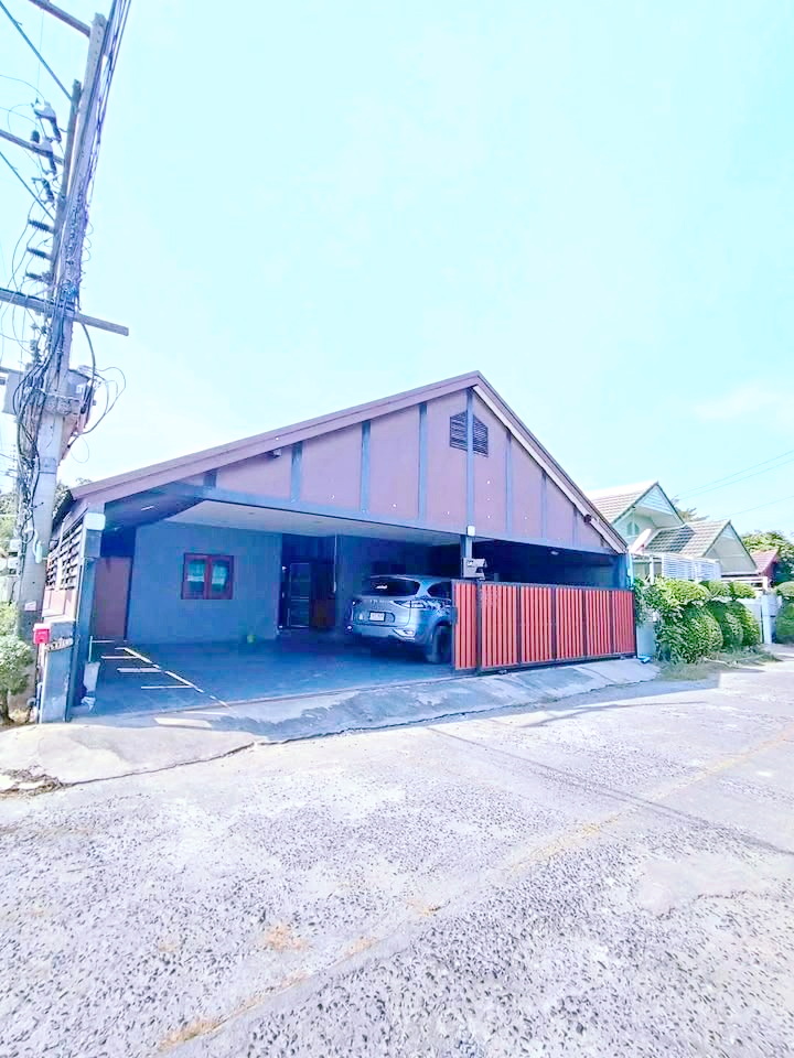 ธัญบุรี บ้านเดี่ยว​ 50 ตร.วา มาร์เก็ตวิลเลจ รังสิต 2.9 กม. คลอง5