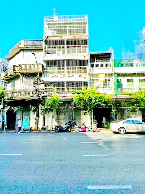2 คูหา ทำเลทองของเยาวราช 5 นอน ให้เช่าอาคารพาณิชย์ 5 ชั้น 602ตร.ม