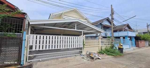 ให้เช่าบ้าน 2 ชั้น 40 ตรว. 4 ห้องนอน ซอยรามคำแหง 64 รีโนเวทใหม่