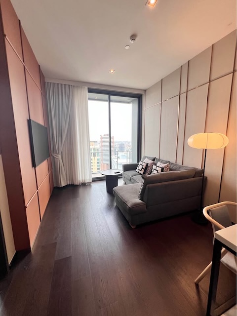 Laviq 57 spacious clean