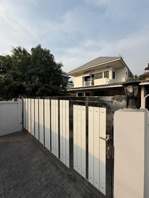 ให้เช่าบ้านเดี่ยว 2 ชั้น 4 ห้องนอน ย่านเลียบด่วน ลาดพร้าว 71