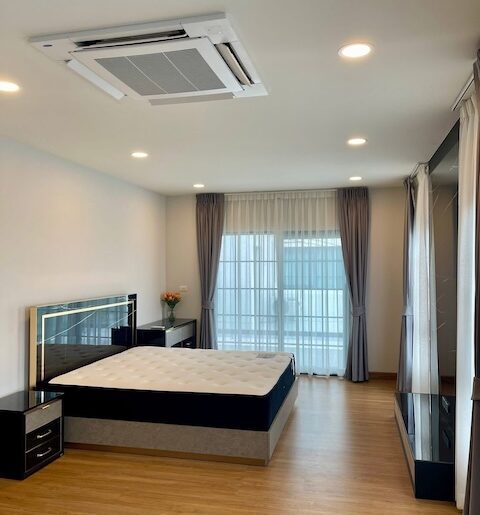 Centro Bangna 4bedroom