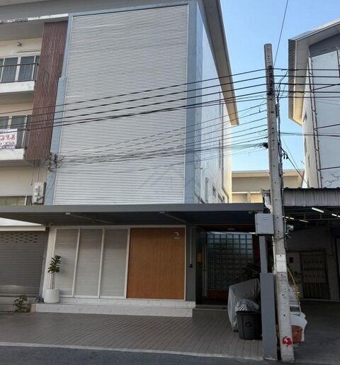 ให้เช่าทาวน์โฮม 3.5 ชั้น 4 ห้องนอน ลาดพร้าว 71 นาคนิวาส 27 ตกแต่ง
