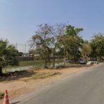 ขายที่ดินเปล่าเหมาะทำที่พักอาศัยหน้าโครงการหมู่บ้านณัฐวดี