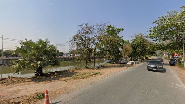 ขายที่ดินเปล่าเหมาะทำที่พักอาศัยหน้าโครงการหมู่บ้านณัฐวดี