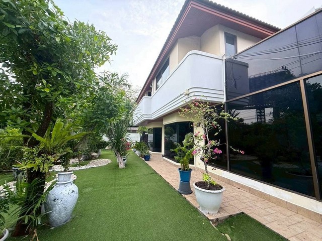 ขายบ้านเดี่ยว ปาร์ค อเวนิว ศรีนครินทร์ – บางนา