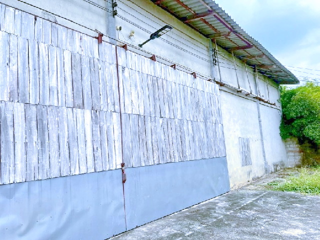 โกดัง 900 ตร.ม.225 ตร.วา.สถานีรถไฟราชบุรี 5.2 กม.1 นอน 1 น้ำ แม็