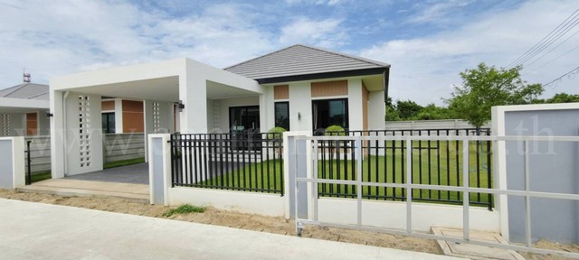 บ้านเดี่ยว ไพร์มวิลเลจ บางเลน – นครปฐม หลังมุม พร้อมเฟอร์