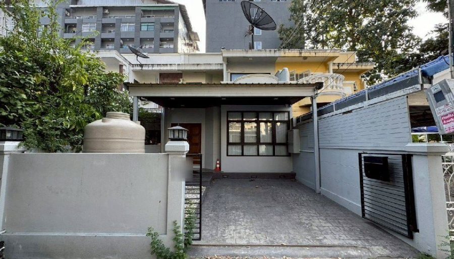 ให้เช่า! 65,000 บาท/เดือน ทาวน์โฮมสุดหรู นิมมาน ทำ Airbnb ได้