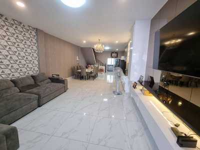 บ้านให้เช่าสุทธิสาร 4ห้องนอน ใกล้ใต้ดินสุทธิสารประมาณ500เมตร