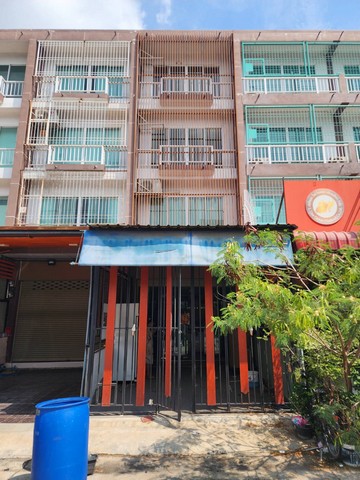 ขาย อาคารพาณิชย์ 4 ชั้น ติดถนนพหลโยธิน โครงการมั่งมีนคร 22 ตร.ว.
