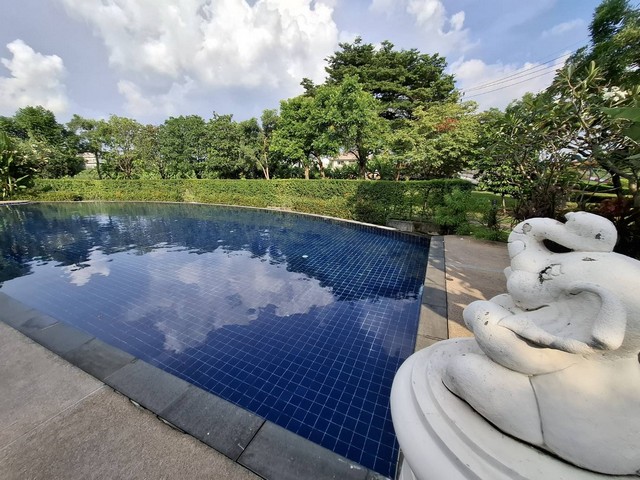 ให้เช่า บ้านเดี่ยว2ชั้น 64ตรว. ถนนร่มเกล้า เขตมีนบุรี