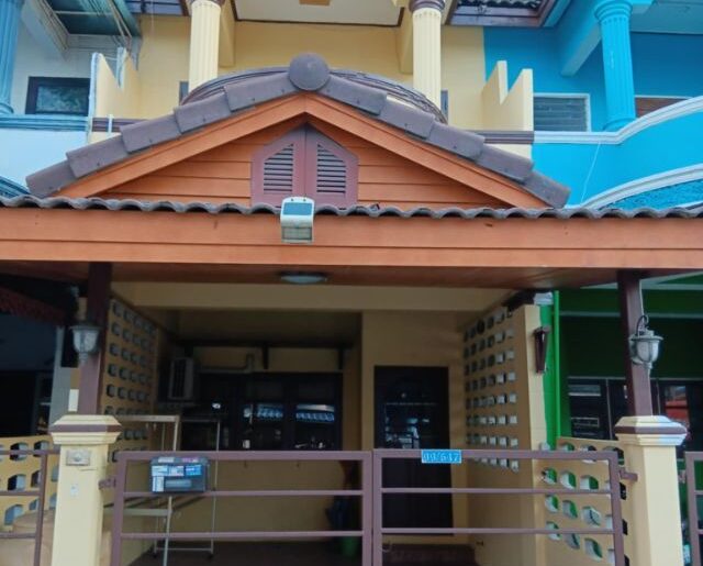 ขายทาวน์เฮาส์ 2 ชั้น หมู่บ้านพรทวีวัฒน์1 อำเภอคลองหลวง จังหวัดปทุ