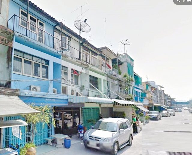 อาคารพาณิชย์ 3 ชั้น 19ตร.เดอะ มอลล์ บางกะปิ 700 ม. MRT แยกลำสาลี