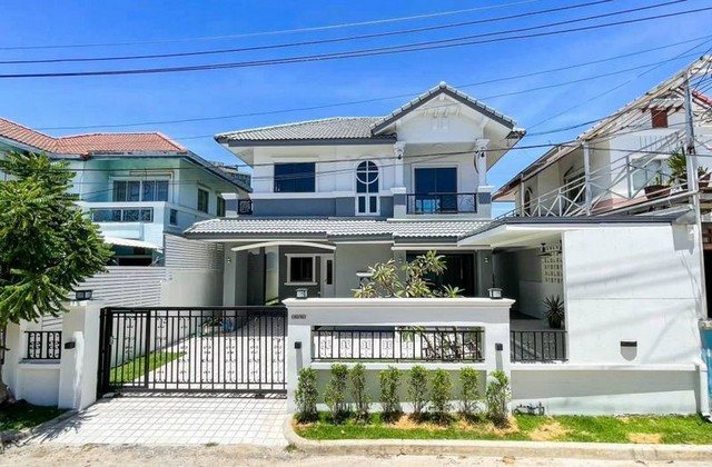 บ้านเดี่ยว2 ชั้น มบ.อัมพรเพลส ศรีราชา บ้านรีโนเวทใหม่