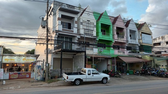 ขายทาวน์เฮาส์ 2 ชั้น ปากเป็ดขอนแก่นติดถนนเปิดร้านค้าขายได้