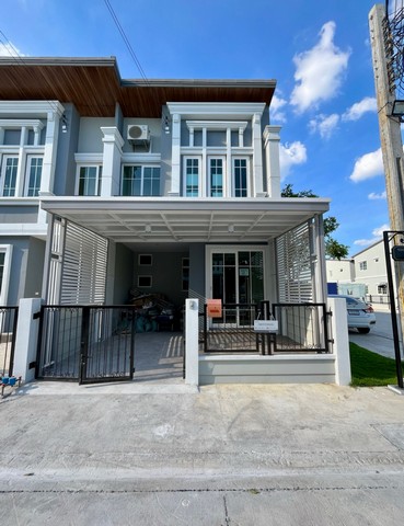 ขาย ทาวน์โฮม 2 ชั้น Golden Town เกษตร-นวมินทร์ หลังมุม 96 ตร.ม.