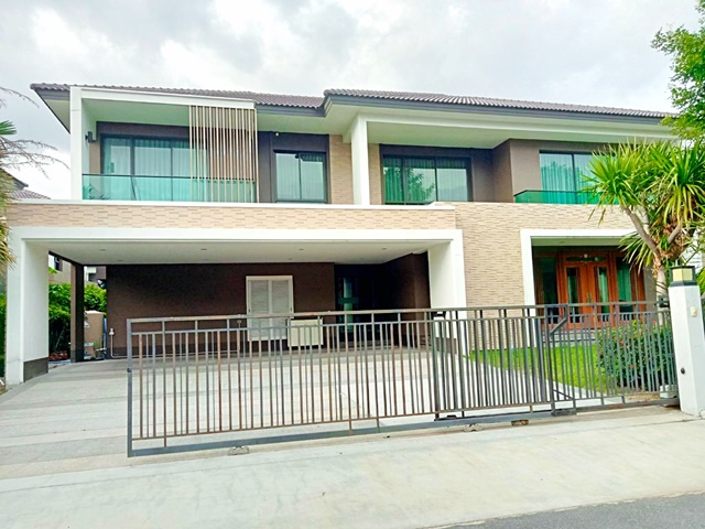 ใหญ่ที่สุด เฟอร์บิ้วอิน บางนา-สวนหลวง ให้เช่าคฤหาสน์Pool Villa