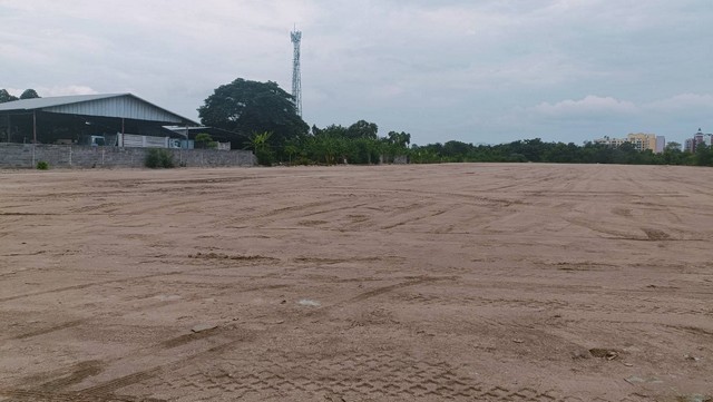 ขายที่ดินสวยฝั่งทะเลพัทย 9-0-40 ไร่