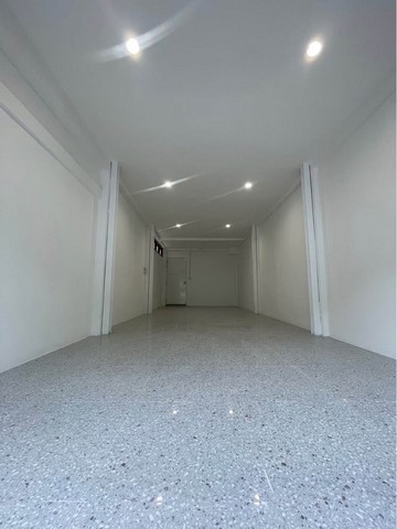 ให้เช่าทาวน์โฮม 3 ชั้น 144 ตรม. ย่านสาธุประดิษฐ์ ถนนจันทร์ เขตสาธ