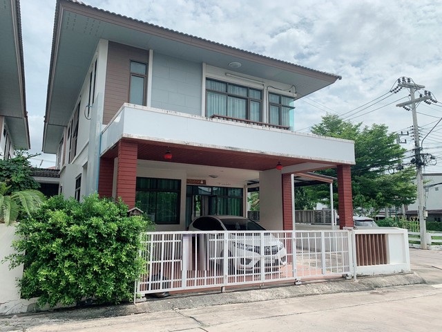 ขายบ้านเดี่ยว 2 ชั้นหลังมุม 49.5 ตรว. 3นอน หมู่บ้านโกลเด้นโฮม แหล