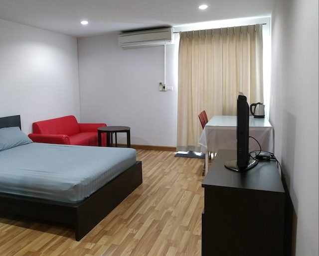 Regent 19 spacious 7th floor