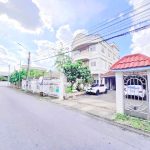 นามหญ้า 178 ตร.วา.แฟชั่น 1.6กม. ให้เช่าบ้านหลังใหญ่ 3.5ชั้น 4นอน