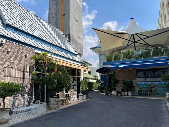 ให้เช่าร้าน cafe เจริญกรุง 68-77 BTS สะพานตากสิน 11จอดรถ จันทน์