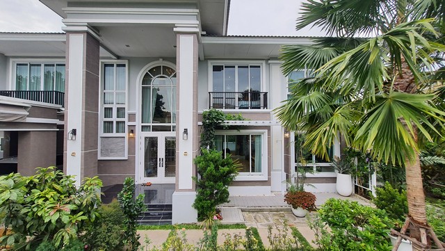 ขายบ้านหรู 2 ชั้น ม. Q House Avenue พระราม5 ตกแต่งหรู