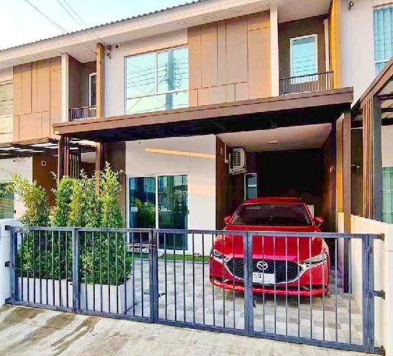 บ้านหรู 2 ชั้น MRT ตลาดมีนบุรี 1.3กม.​รพ.นวมินทร์ 1.5 กม รามอินทร