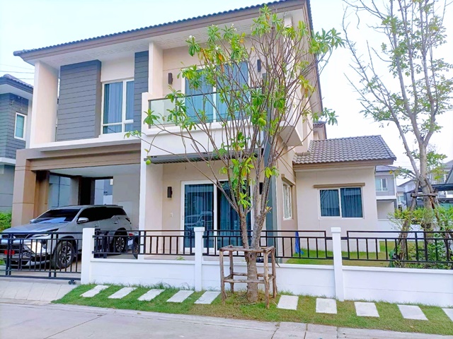 คฤหาสน์ 2ชั้น 4 เซนโทร ประชาอุทิศ 90 แม็กซ์แวลู ประชาอุทิศ 1.7กม.