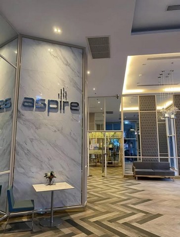 คอนโด Aspire Erawan Tower B