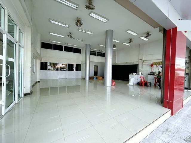 กัลปพฤกษ์ ให้เช่าอาคารพาณิชย์ 2 คูหา 4 ชั้น ถ.กาญจนาภิเษก 4นอน