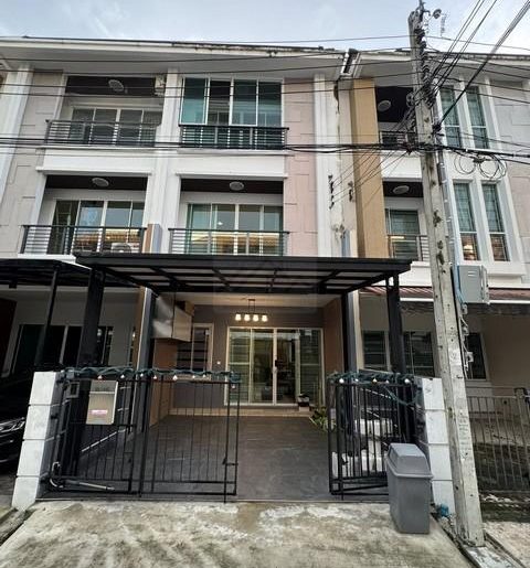 ให้เช่าทาวน์โฮม 3 ชั้น บ้านกลางเมืองสาทร-ตากสิน 2 ใกล้ BTS วุฒากา