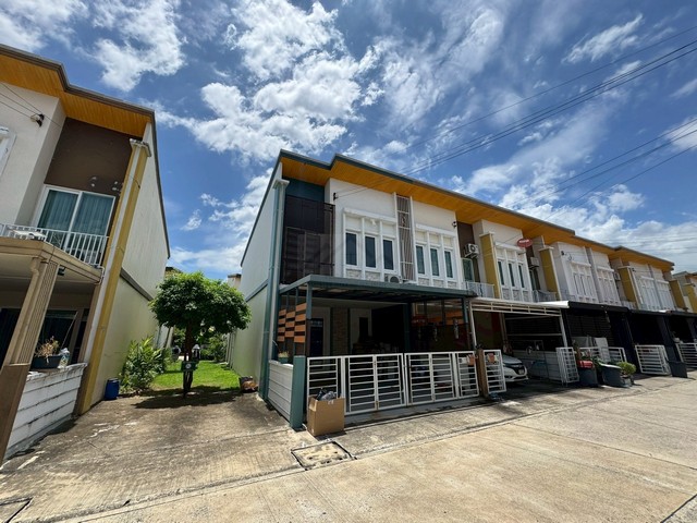 ขายทาวน์โฮม 2 ชั้น หลังริม​ 4 นอน Golden Town วัชรพล – สุขาภิบาล