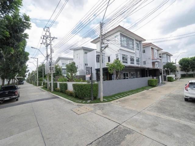 ให้เช่าบ้านเดี่ยว 3 ชั้น 75 ตรม. คาซ่า แกรนด์ สุขาภิบาล 5 เขตพระโ