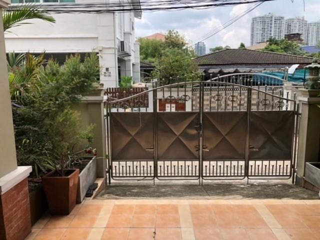 P975 ให้เช่าบ้าน 3ชั้น ถนนพหลโยธิน ซอยพหลโยธิน19 ซอย วิภาวดีรังสิ