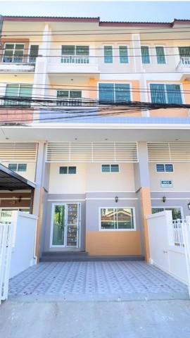 ให้เช่าทาวน์โฮม 4 ชั้น 24 ตรว. ย่านนวมินทร์ โพธิ์แก้ว บางกะปิ